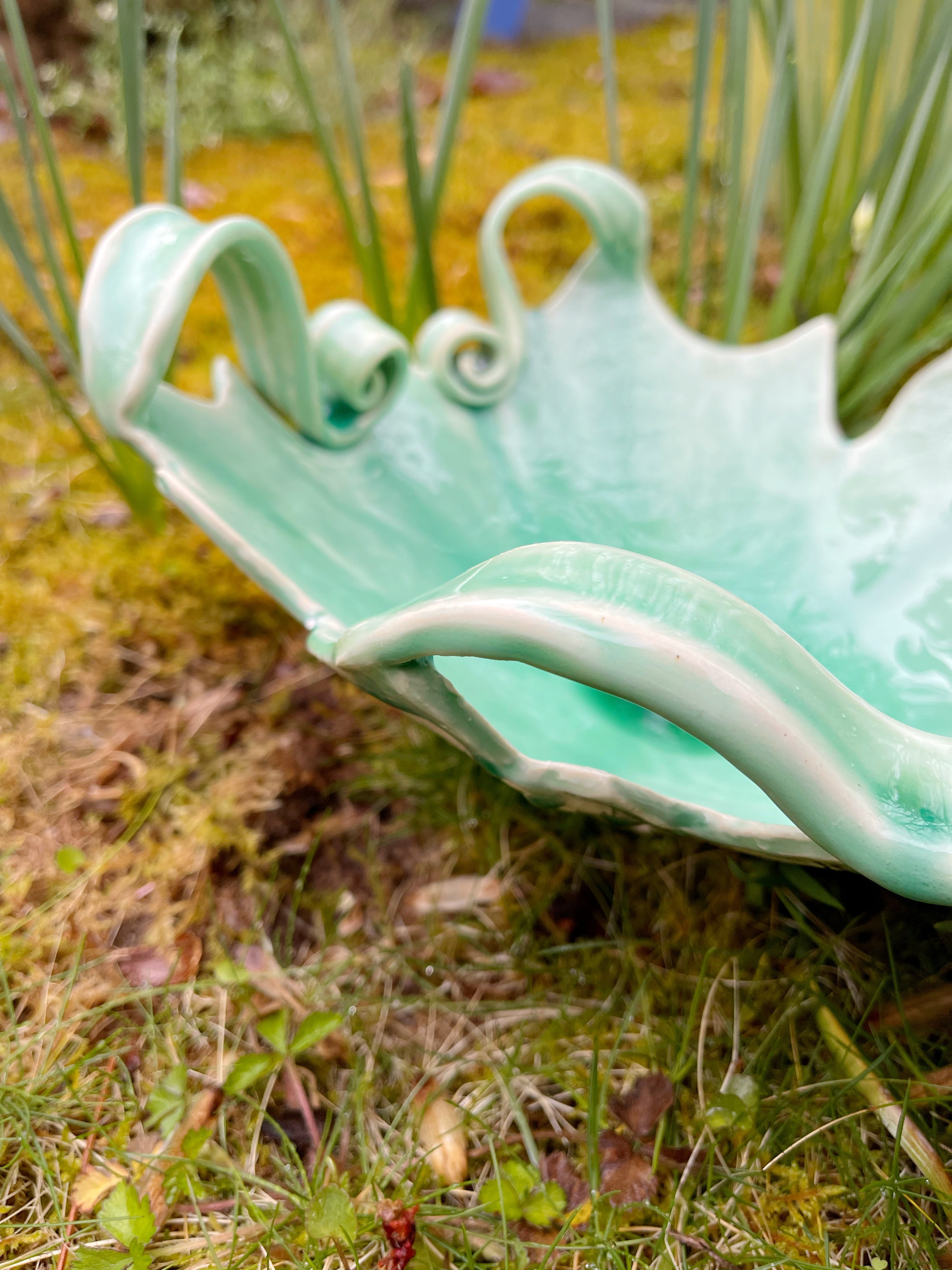 Ceramic bowl with leaves and vines