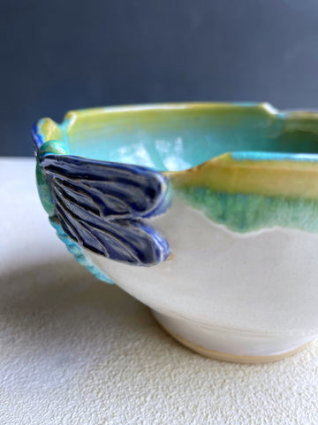 bowl DF1 with dragonflies feature