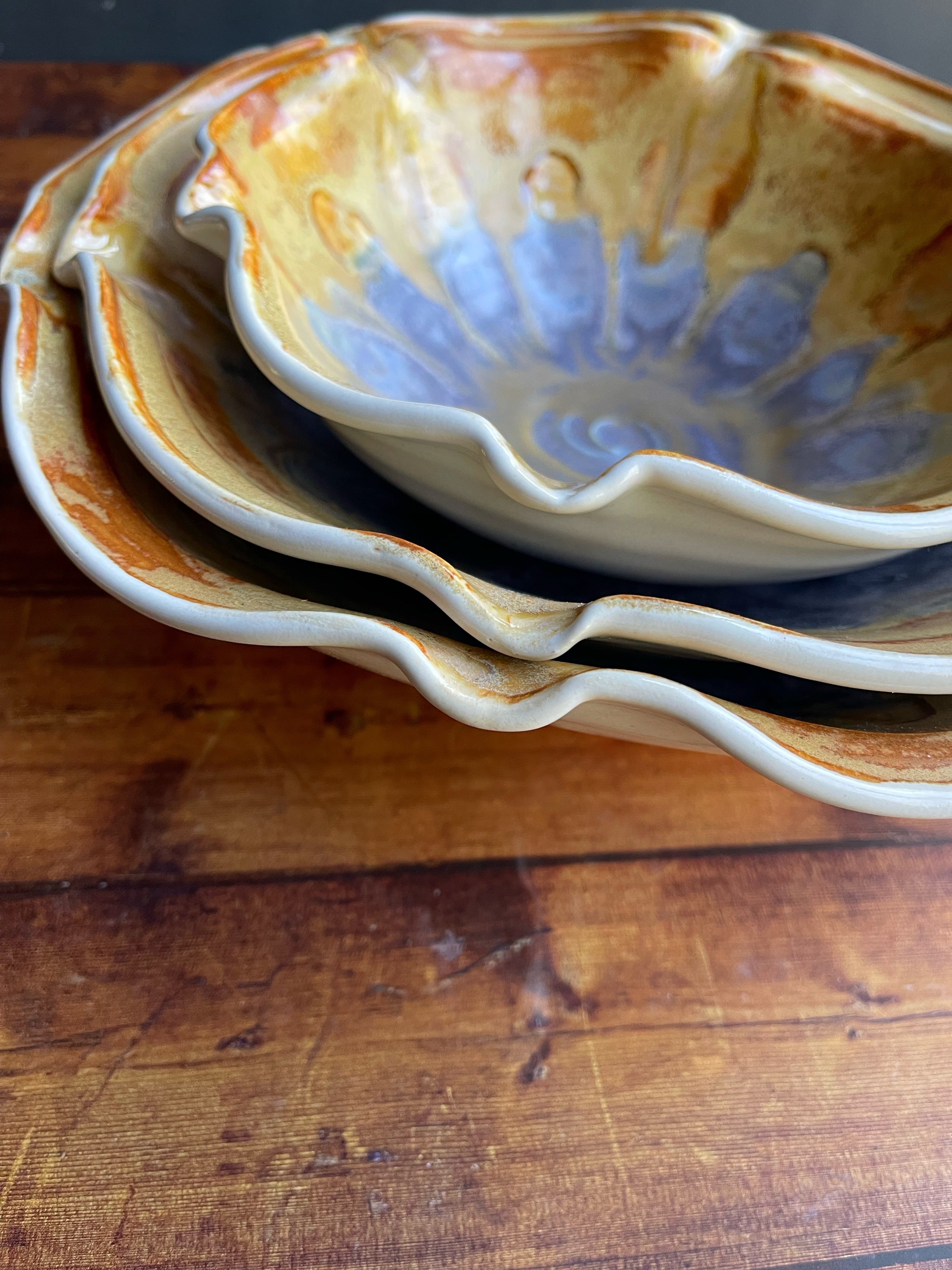 Ceramic nesting bowl set